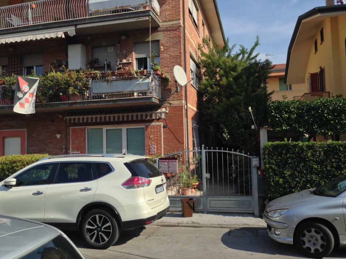 Casa Mimosa Apartment Viareggio Ngoại thất bức ảnh