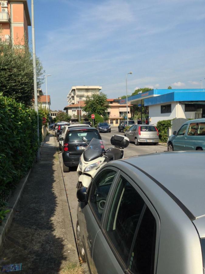 Casa Mimosa Apartment Viareggio Ngoại thất bức ảnh